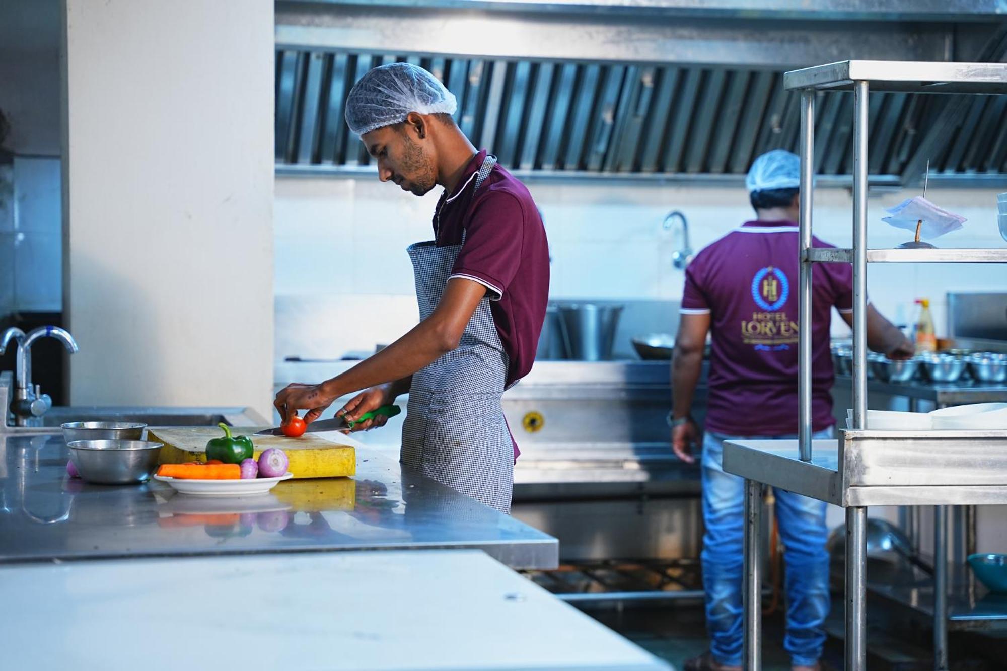 Hotel Lorven Visakhapatnam Exteriör bild