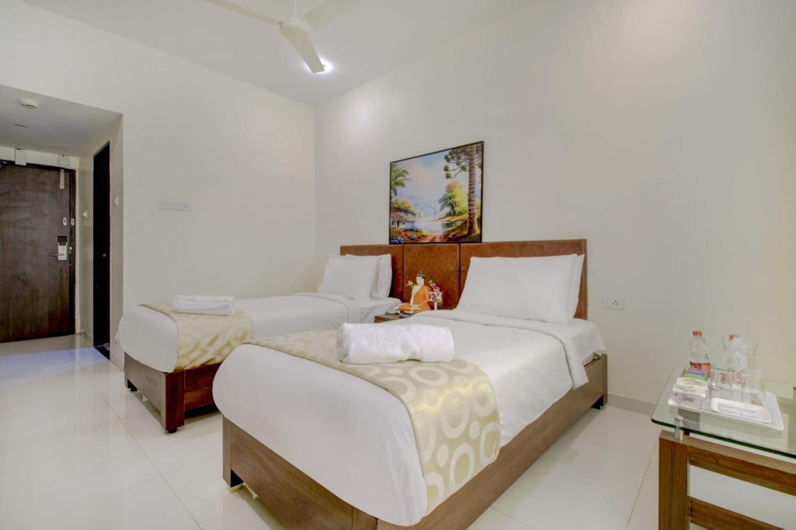 Hotel Lorven Visakhapatnam Exteriör bild